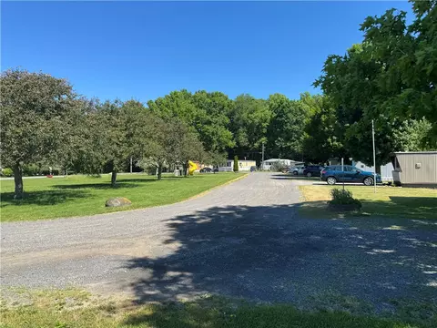 1403 Ridley Rd, Phelps, NY 14532