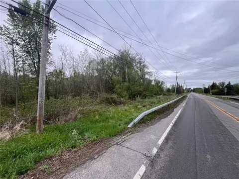 5670 Thompson Rd, Clarence, NY 14032