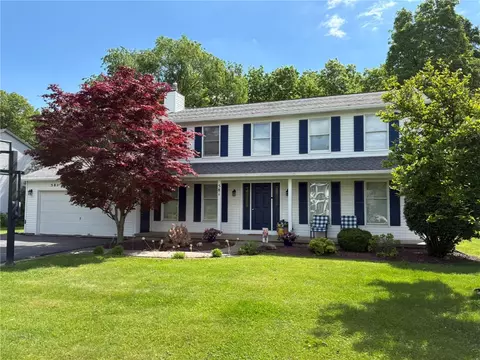 581 Bram Hall Dr, Greece, NY 14626