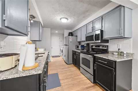Kitchen - 1002 Cane Patch, Webster, NY 14580 photo 5 of 5