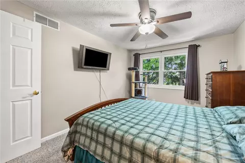 Bedroom - 1002 Cane Patch, Webster, NY 14580 photo 6 of 7