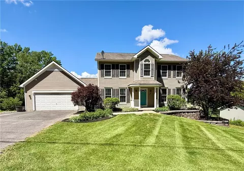 4 Patterson Rd, Arcadia, NY 14513