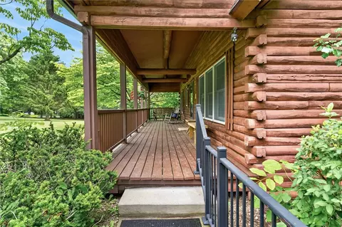2203 Whitney Rd E, Perinton, NY 14450