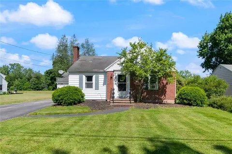 6170 Locust St, Williamson, NY 14589