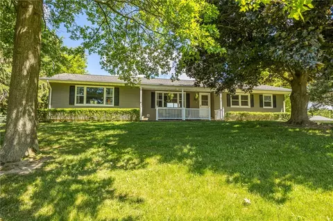 6150 Dugway Rd, Canandaigua, NY 14424