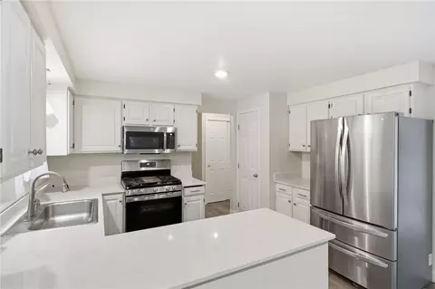 Kitchen - 709 Audley End, Webster, NY 14580 photo 1 of 2