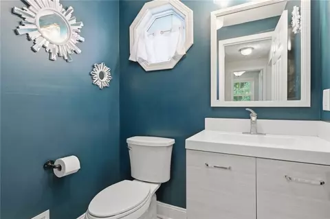 Bath - 709 Audley End, Webster, NY 14580 photo 2 of 3