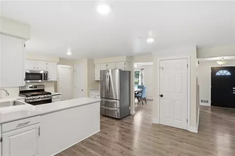 Entry Way - 709 Audley End, Webster, NY 14580 photo 1 of 4
