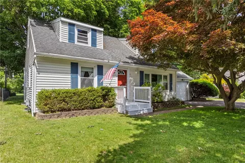 419 Harvest Dr, Greece, NY 14626