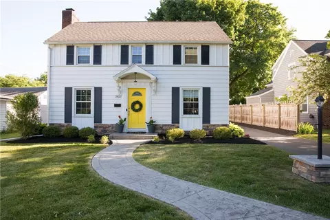 2821 Elmwood Ave, Rochester, NY 14618