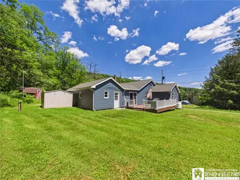 Exterior - 2375 Johnson Rd, Olean, NY 14760 photo 2 of 6