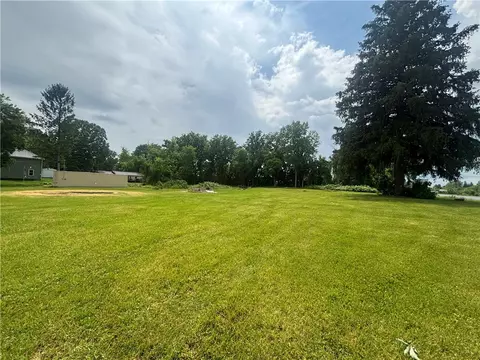 2220 31, Mentz, NY 13140