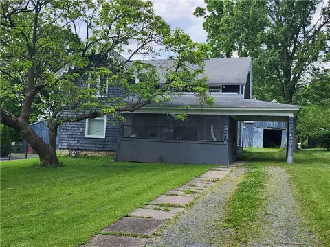 1 Seminary St, Springport, NY 13160