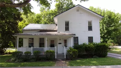 10 North St, Geneseo, NY 14454
