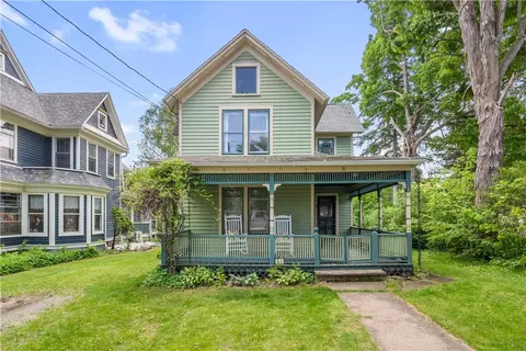 31 Liberty St, Urbana, NY 14840
