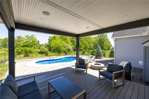 Exterior - 211 Mill Stream Run, Webster, NY 14580 photo 10 of 12