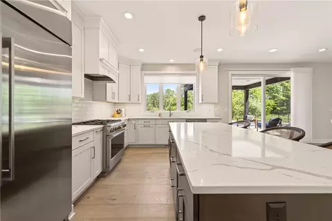 Kitchen - 211 Mill Stream Run, Webster, NY 14580 photo 4 of 5