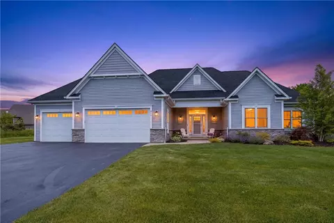 211 Mill Stream Run, Webster, NY 14580