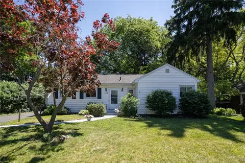 195 East Pkwy, Irondequoit, NY 14617