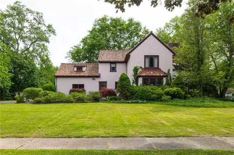 550 Winton Rd S, Rochester, NY 14618