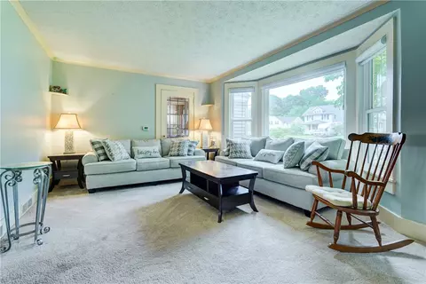 Living - 178 Kiniry Dr, Irondequoit, NY 14609 photo 1 of 3