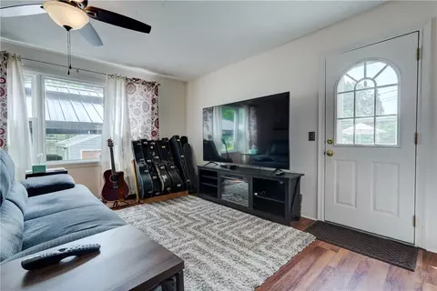 Living - 178 Kiniry Dr, Irondequoit, NY 14609 photo 3 of 3