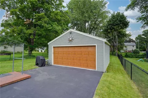 Other - 178 Kiniry Dr, Irondequoit, NY 14609 photo 10 of 12