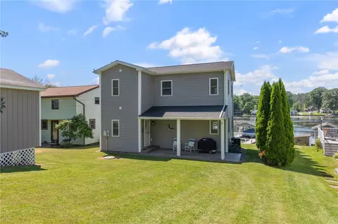 8249 Dogwood Rd, Huron, NY 14590