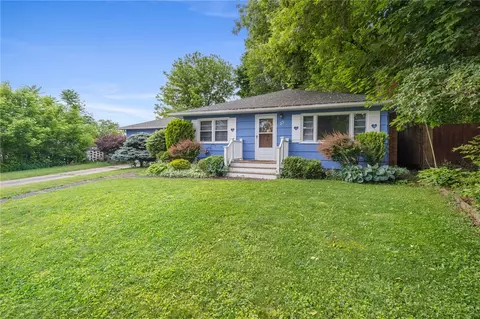 25 Wyncote Ave, Irondequoit, NY 14609