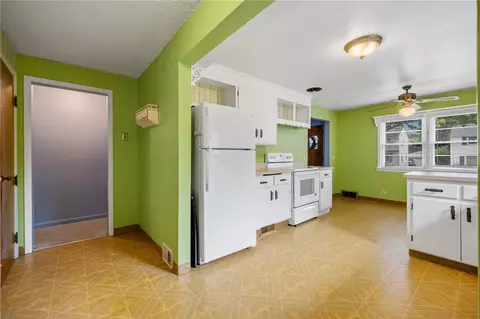Entry Way - 25 Wyncote Ave, Irondequoit, NY 14609 photo 1 of 1