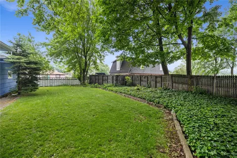 Exterior - 25 Wyncote Ave, Irondequoit, NY 14609 photo 3 of 5