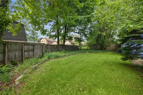 Exterior - 25 Wyncote Ave, Irondequoit, NY 14609 photo 2 of 5
