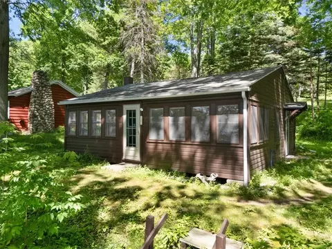 7527 Lake Bluff Rd, Huron, NY 14590