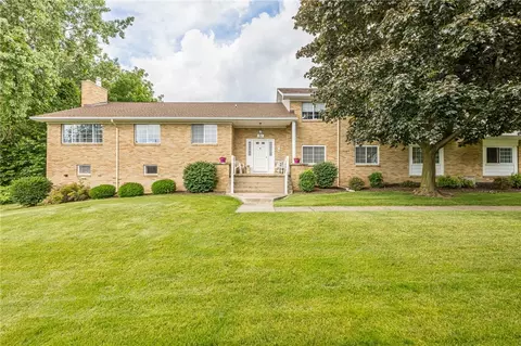31 Veldor Park # A, Greece, NY 14612