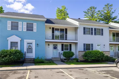 25 Southfield Dr, Webster, NY 14580