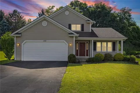 155 Brook Trout Ln, Irondequoit, NY 14622