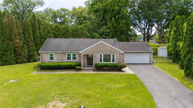 10 Mascot Dr, Greece, NY 14626