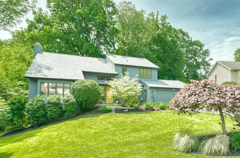 6 Millwood Ct, Pittsford, NY 14534