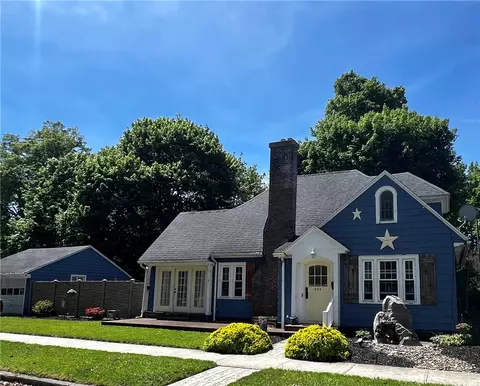 404 Riverside Ave, Elmira, NY 14904