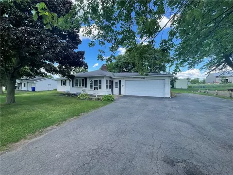 3768 Sweden Walker Rd, Brockport, NY 14420
