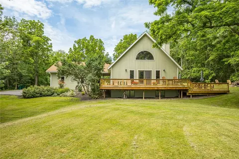 4824 County Road 16, Canandaigua, NY 14424