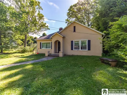25 Houston Ave, Ellicott, NY 14701