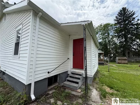 Exterior - 413 4th Ave, Olean, NY 14760 photo 4 of 12