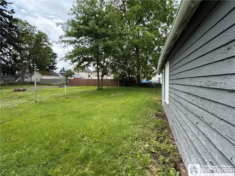 Exterior - 413 4th Ave, Olean, NY 14760 photo 6 of 12