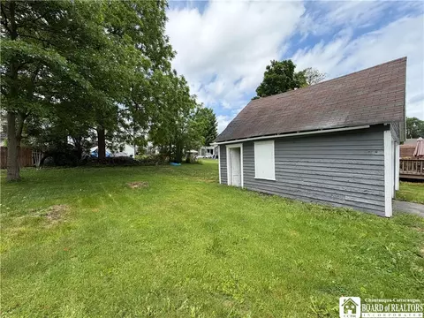 Exterior - 413 4th Ave, Olean, NY 14760 photo 7 of 12