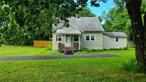 114 Lee Dr, Milford, NY 13807