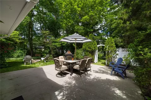 Exterior - 870 Maple Dr, Webster, NY 14580 photo 9 of 18