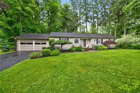 280 Woodland Rd, Pittsford, NY 14534