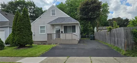 69 Milliner St, Rochester, NY 14611