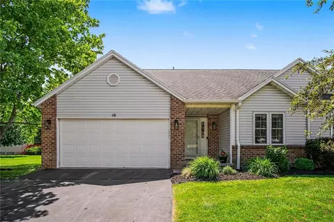 16 Daisy Ln, Chili, NY 14514